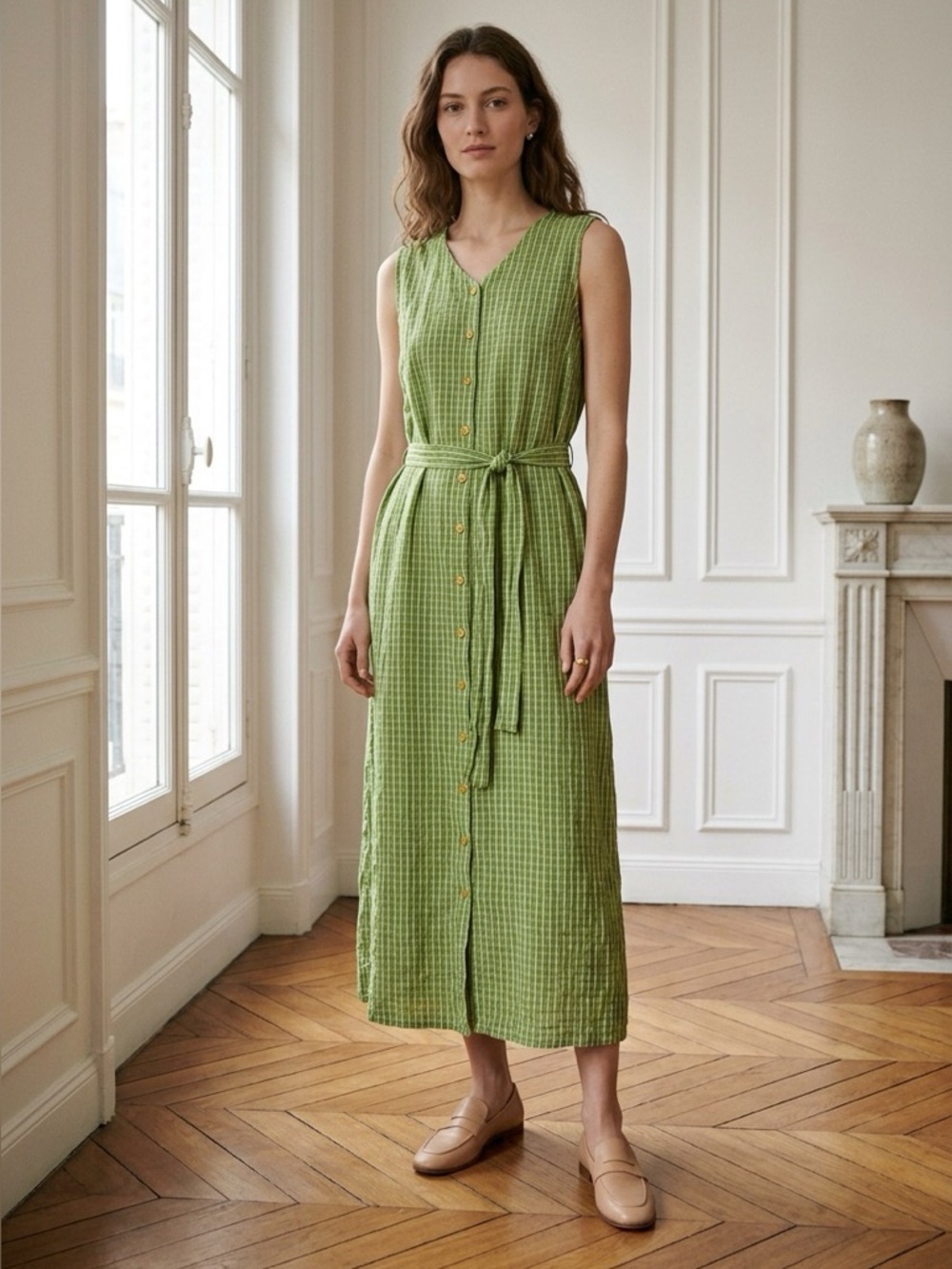Sleeveless Green Button-Front Maxi Dress with Tie Waist